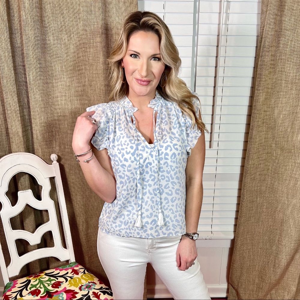 Flutter sleeve leopard blouse